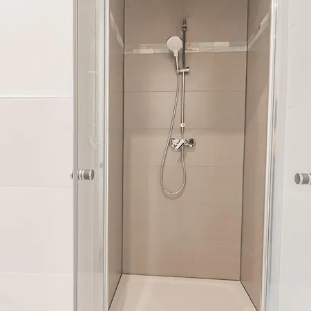 Ferienwohnung Im Gruenen Von Magdeburg Mit Wlan Und Balkon Exterior photo