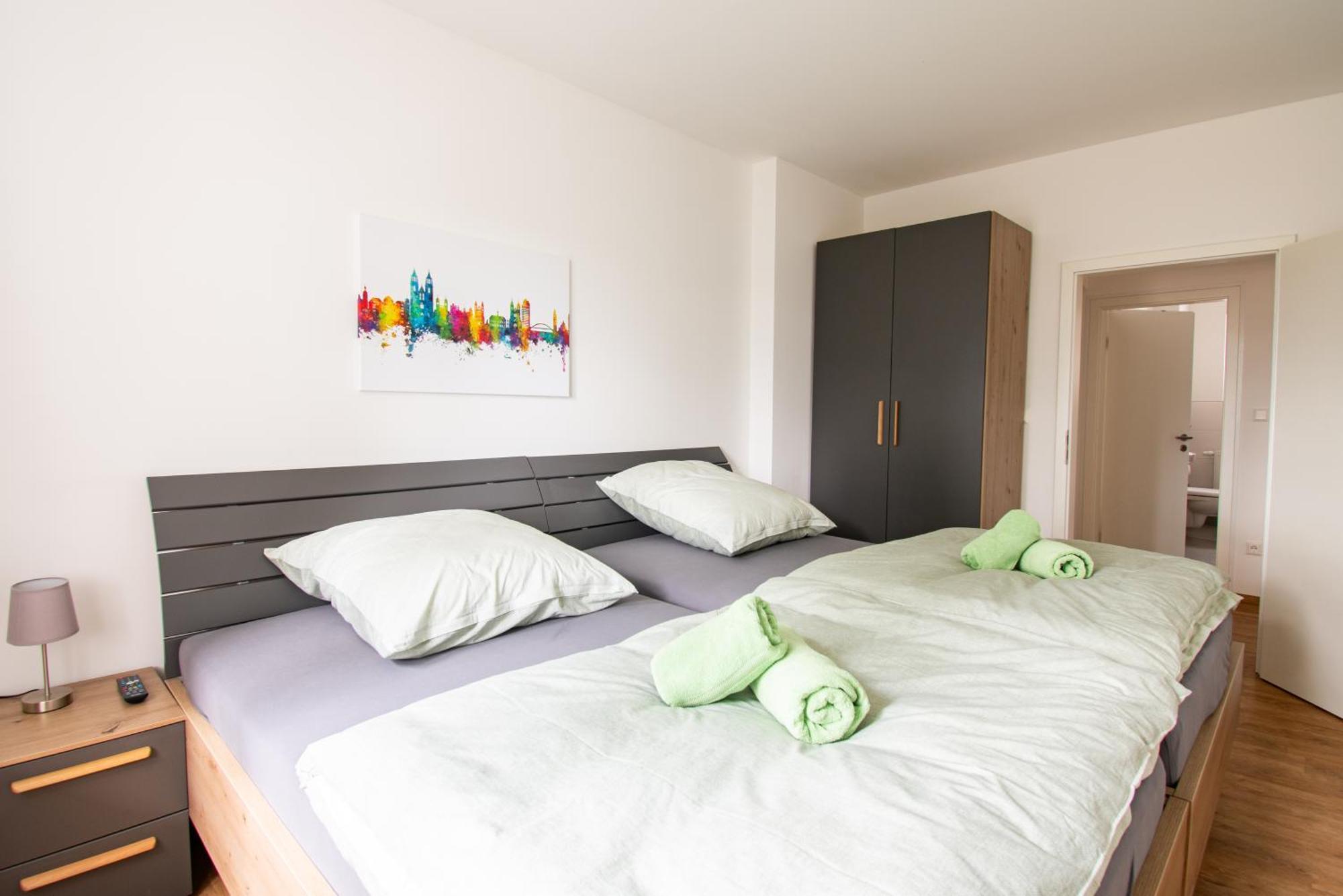 Im Gruenen Von Mit Wlan Und Balkon * Magdeburg